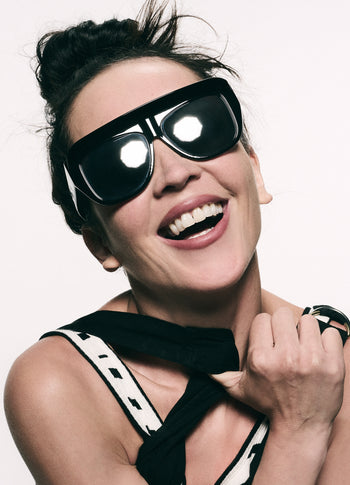 the statement sunglasses | black