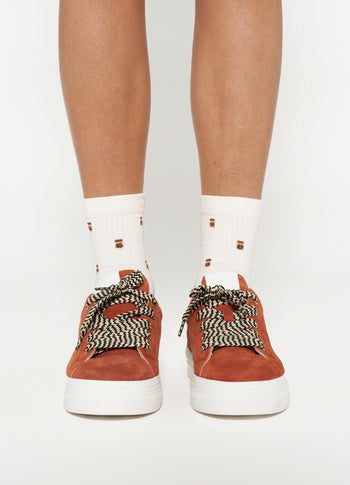 sneakers | saddle brown
