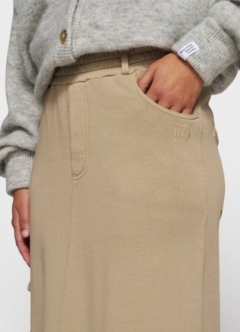 straight skirt pockets | earth