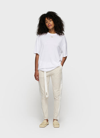 belted cropped jogger tape | soft white melee