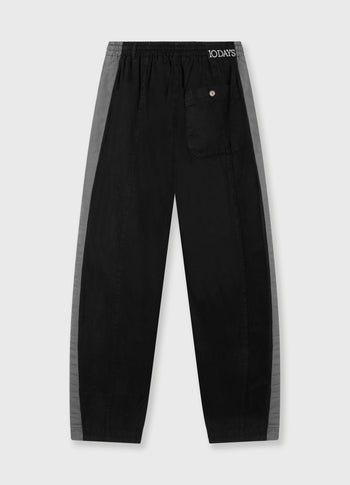 wide tapered pants twill | black