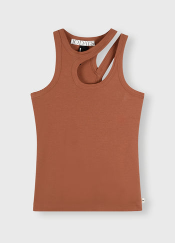 cut out tank top rib | saddle brown