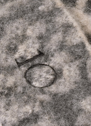 knit beanie leopard | soft white melee