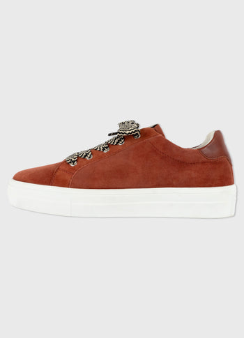 sneakers | saddle brown