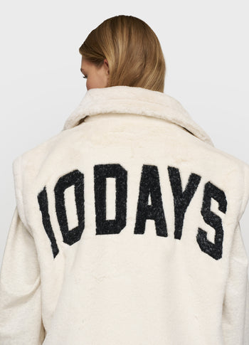 statement lammy gilet | cleansing kit