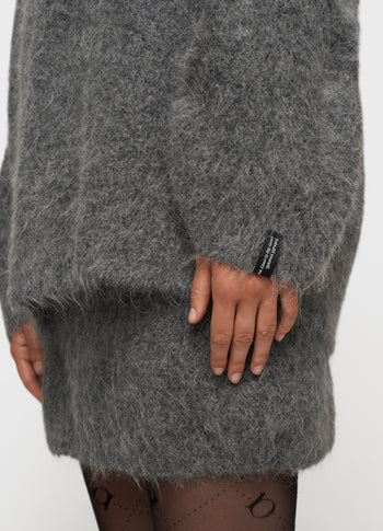 v-neck hairy knit sweater | antra melee