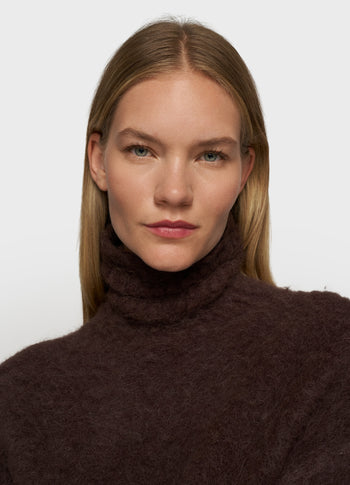 cropped knit turtleneck | deep wine