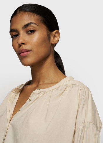 flowy blouse | light earth