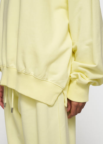 oversized sweater logo | pastel yellow