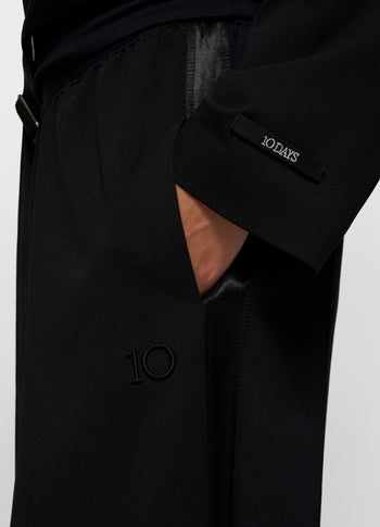 pleated pants | black