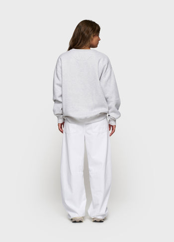 statement sweater logo patch | white grey melee