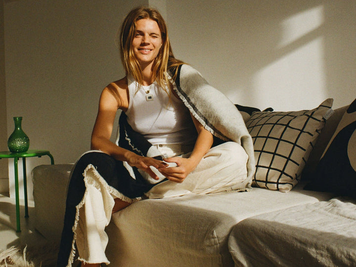 10 Questions with Lois Schindeler