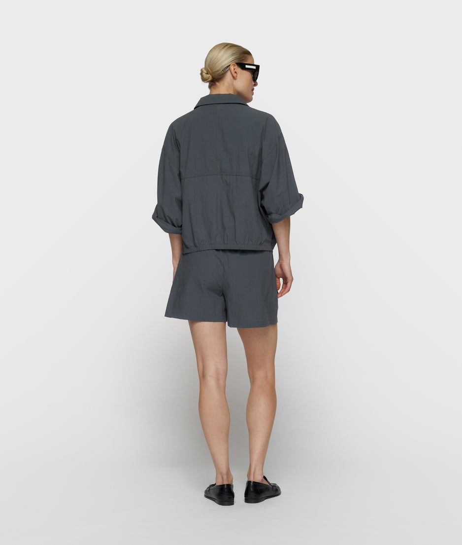 wide crinkle jacket | steel blue