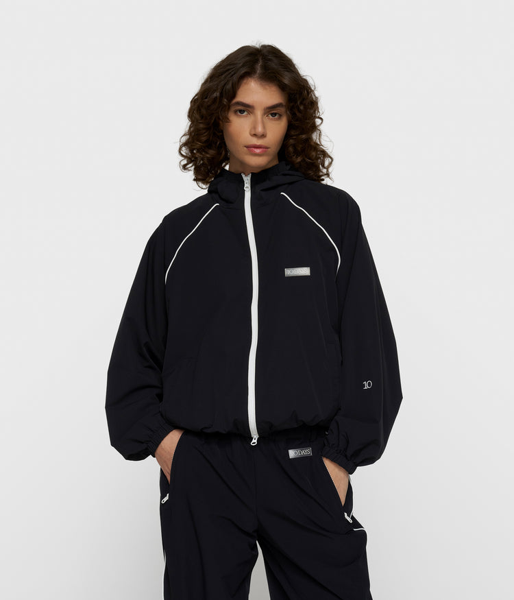 hooded travel jacket | black