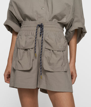 crinkle utility shorts | fog