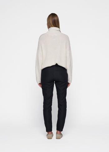 belted pants washed | black