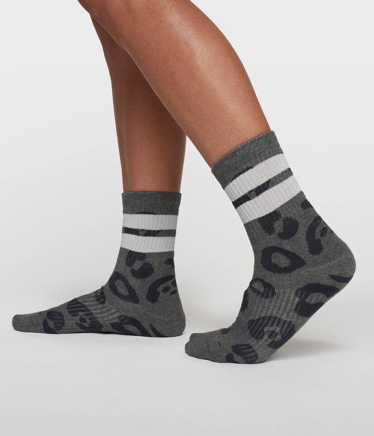 socks leopard | antra melee