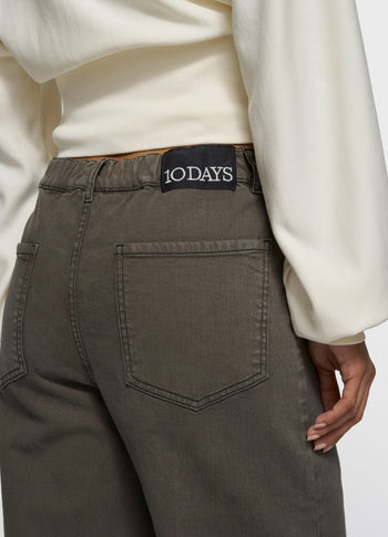 jog twill pants | dark truffle