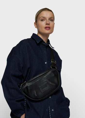 Gürteltasche aus Leder | black