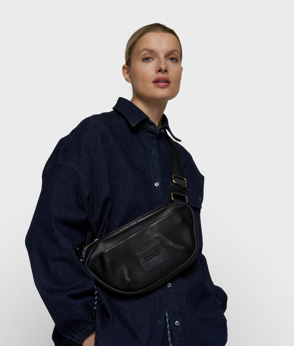 Gürteltasche aus Leder | black