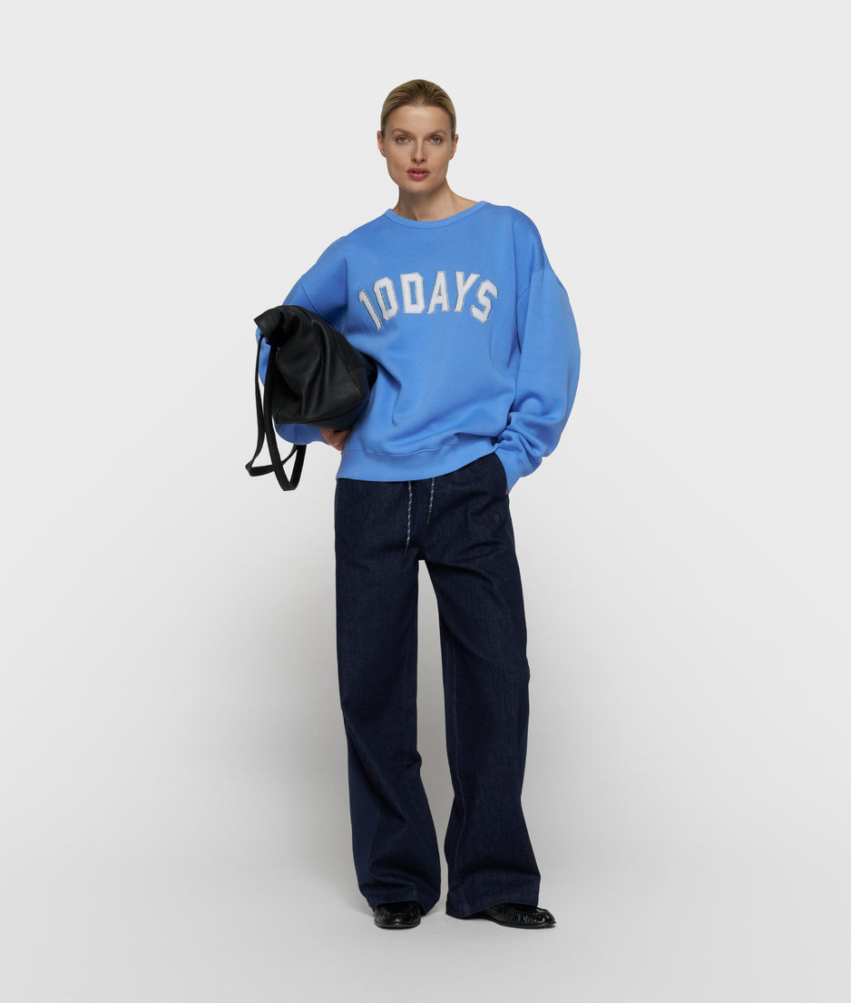 Statement Sweater | ultramarine