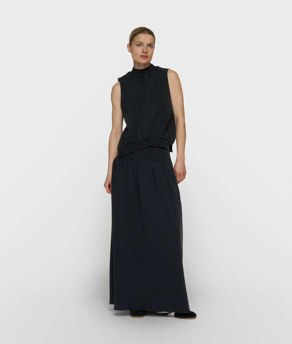 smocked top | dark charcoal