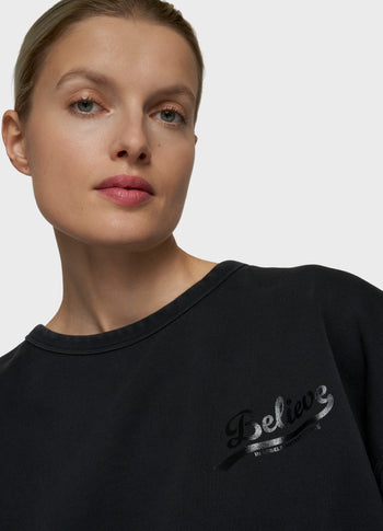 statement sweater believe | dark charcoal