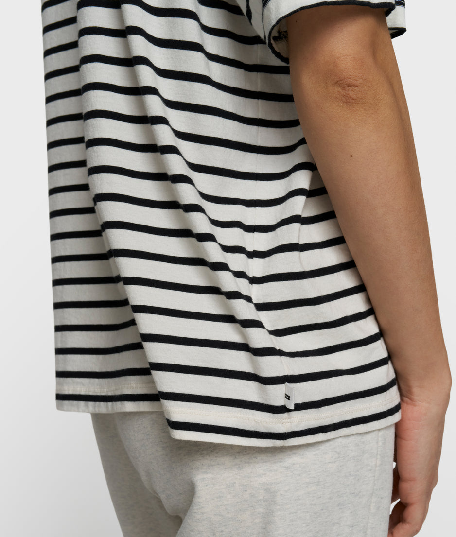 THE TEE STRIPES | white/black