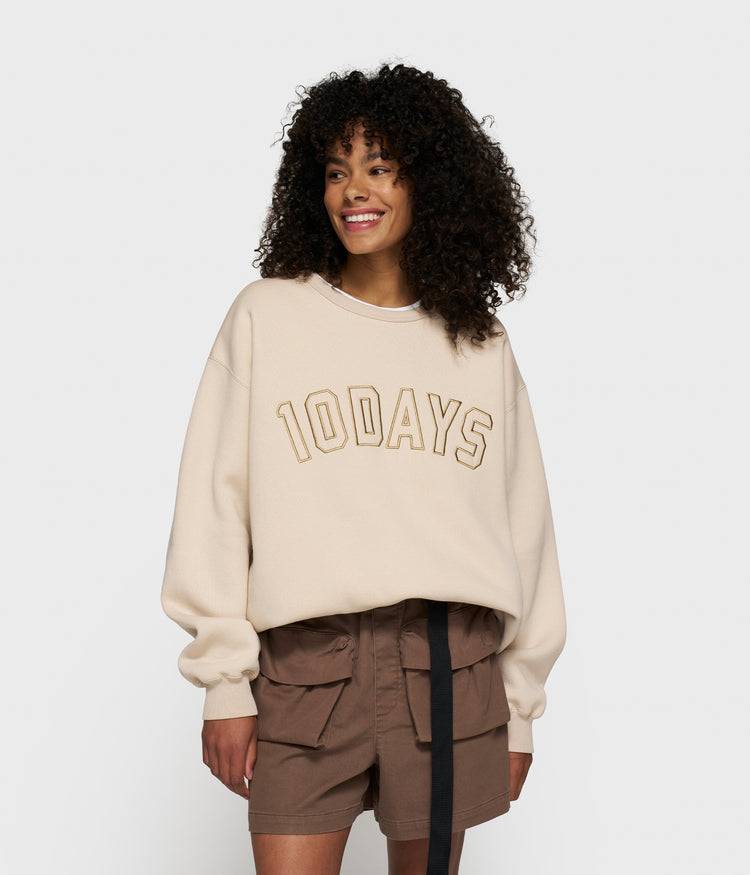 statement sweater | light earth