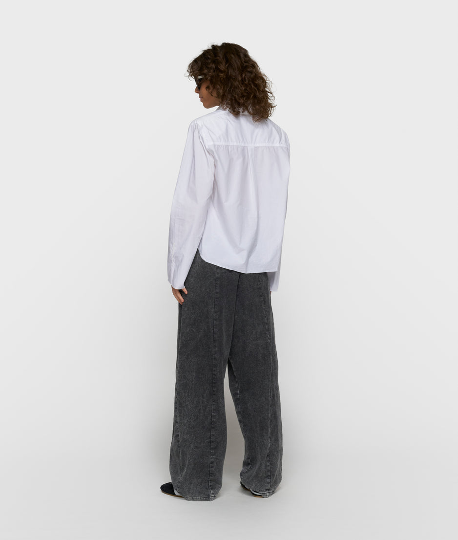 Cropped Bluse mit Schulterpolster | white