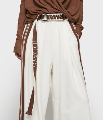 logo belt | truffle
