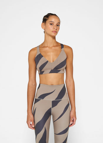 sporty bra zebra | warm taupe