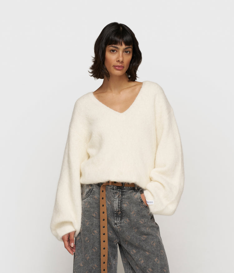 pleat hairy knit sweater | ecru