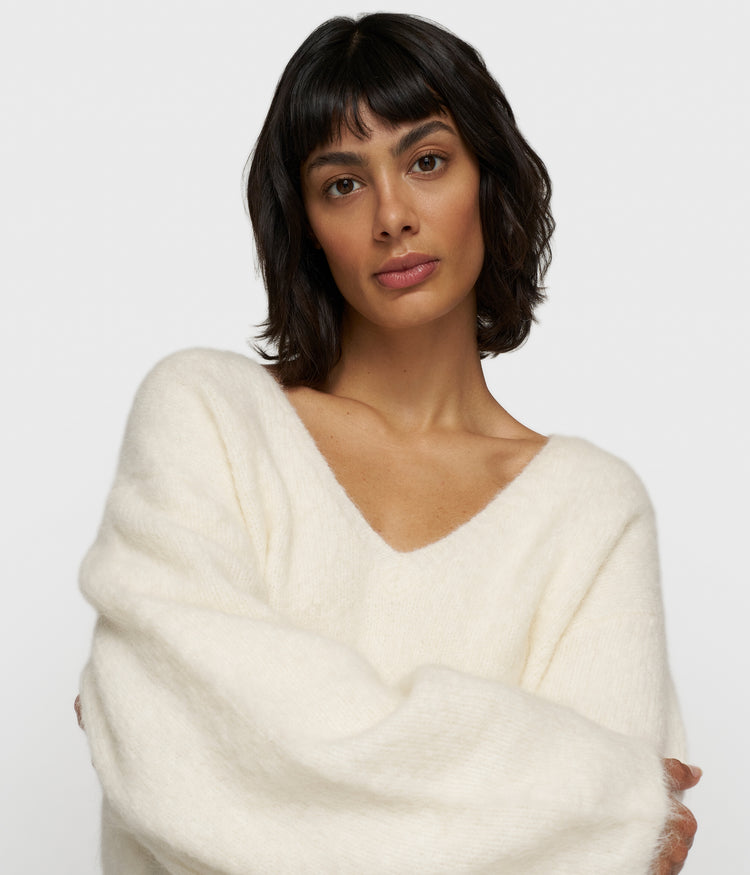 pleat hairy knit sweater | ecru