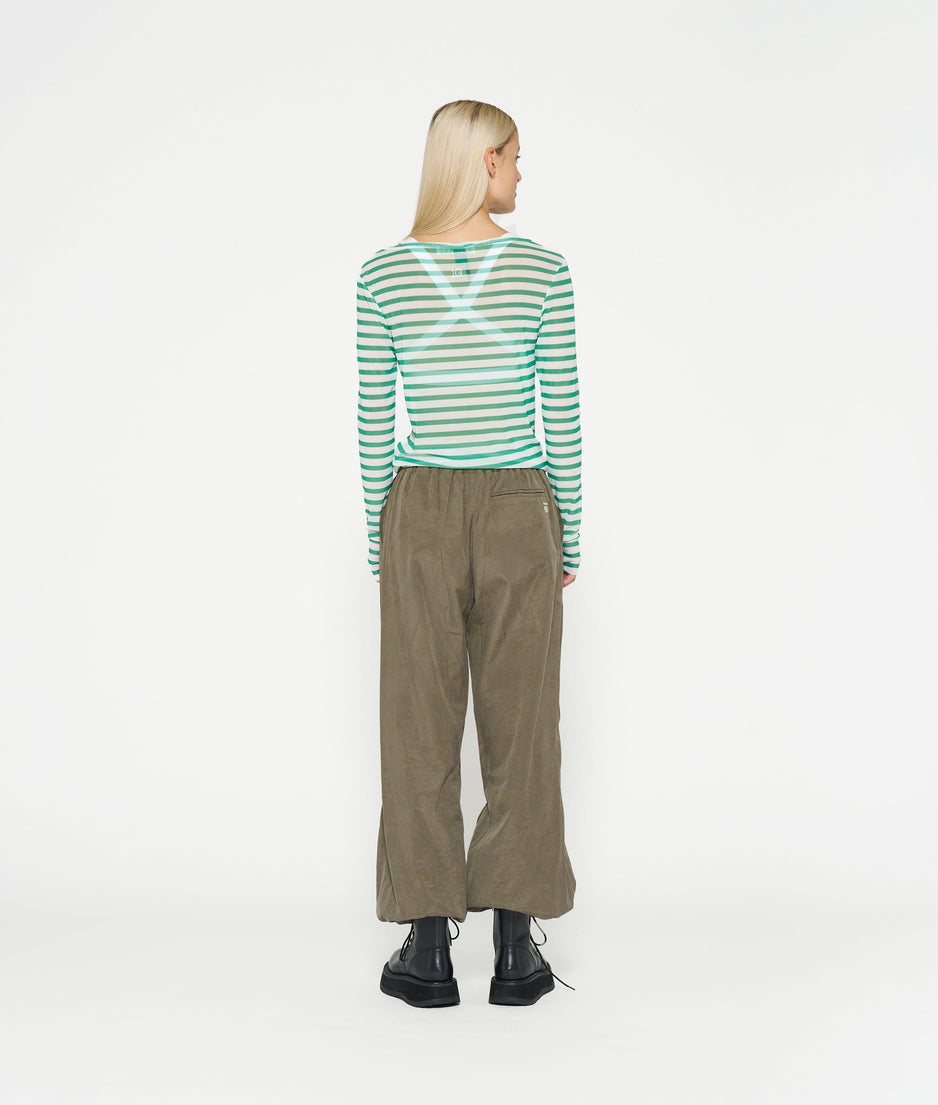 mesh tee stripe | ecru/apple green