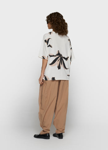 tee flower | ecru