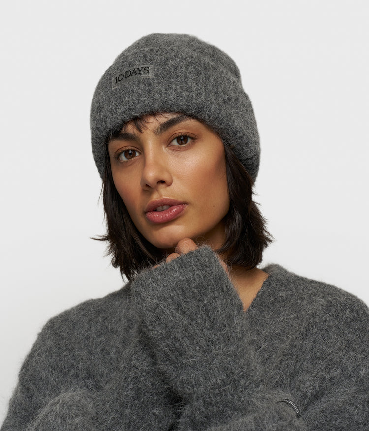 hairy knit beanie | antra melee