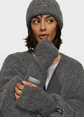 hairy knit gloves | antra melee
