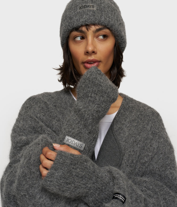 hairy knit gloves | antra melee