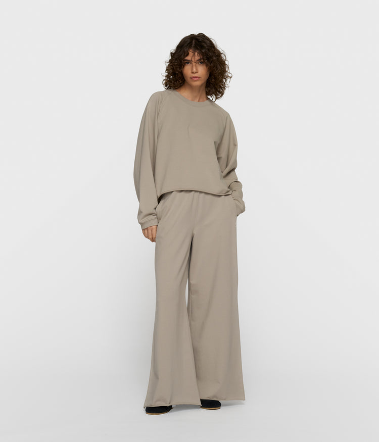 silent chique wide jogger | fog