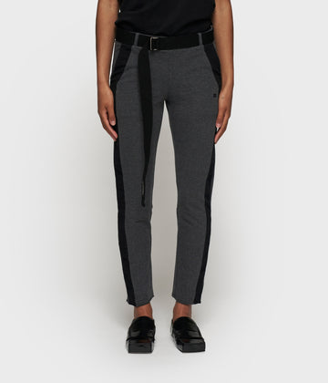 belted cropped jogger tape | antra melee