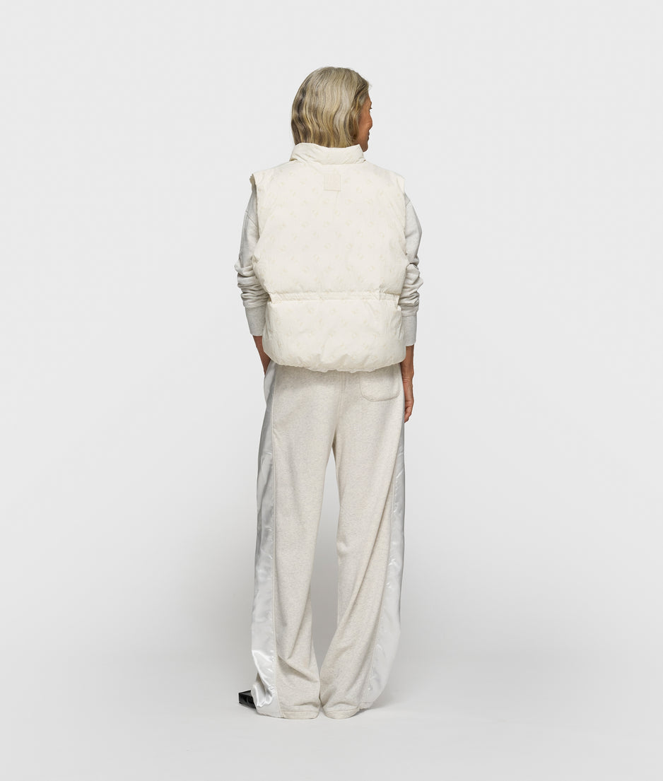 padded vest monogram | pearl