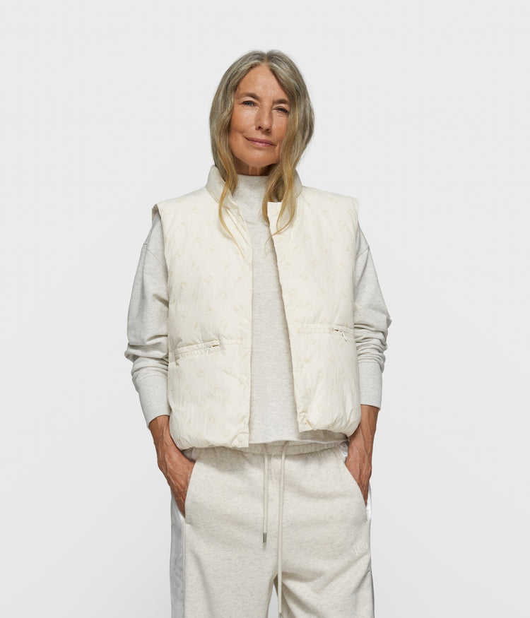 padded vest monogram | pearl
