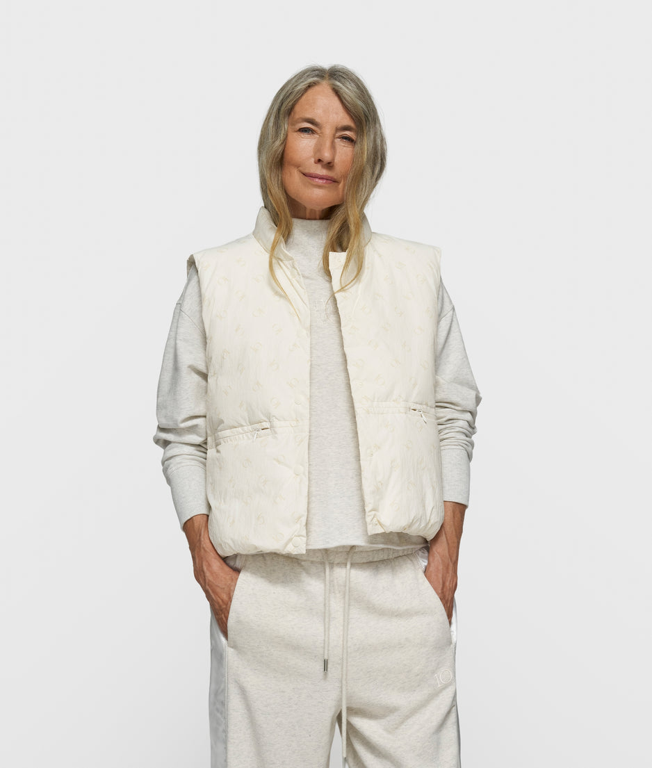 padded vest monogram | pearl