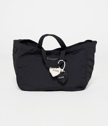 heart keychain | black