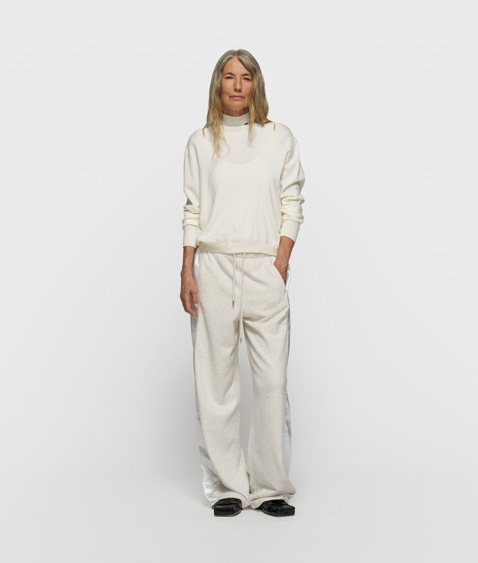 deep neck knit sweater | ecru