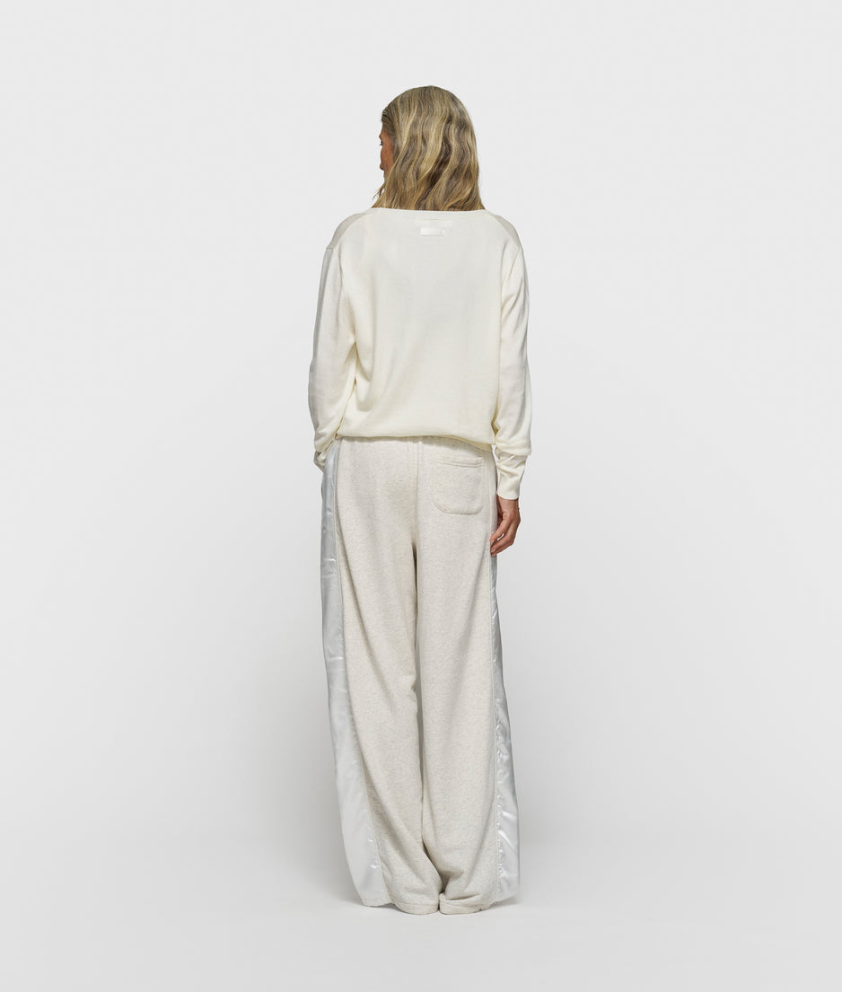 deep neck knit sweater | ecru