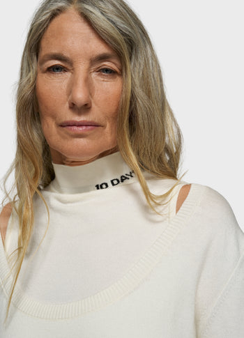 deep neck knit sweater | ecru