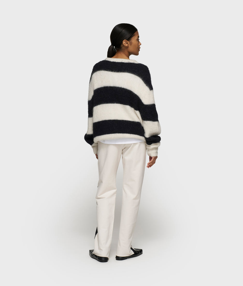 cropped hairy knit sweater stripes | ecru/black