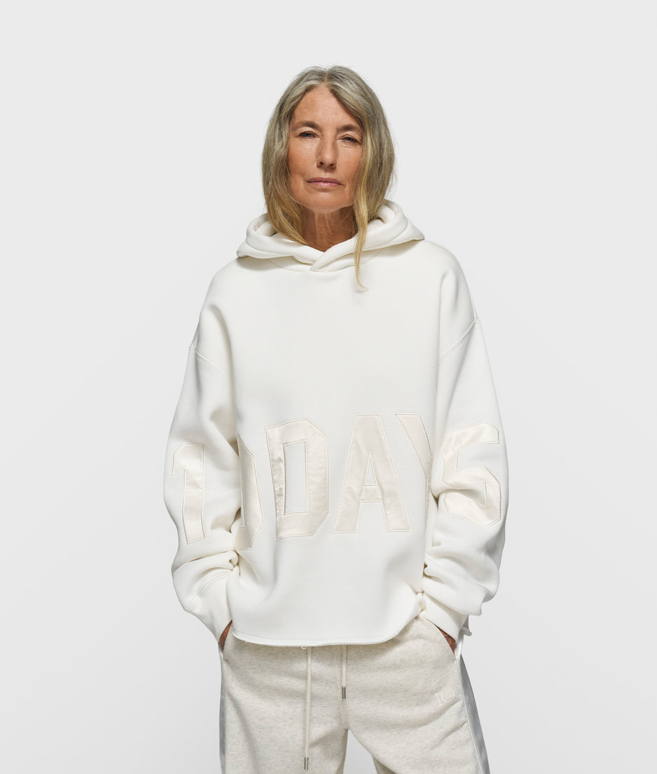 statement logo hoodie | ecru